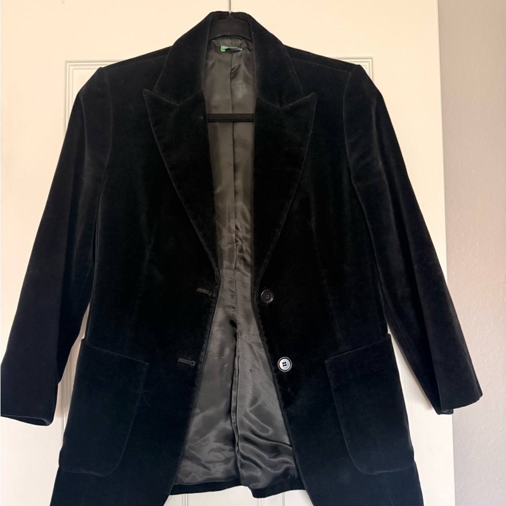 Black Velvet Blazer Benetton made in Italy size 40 women’s vintage
